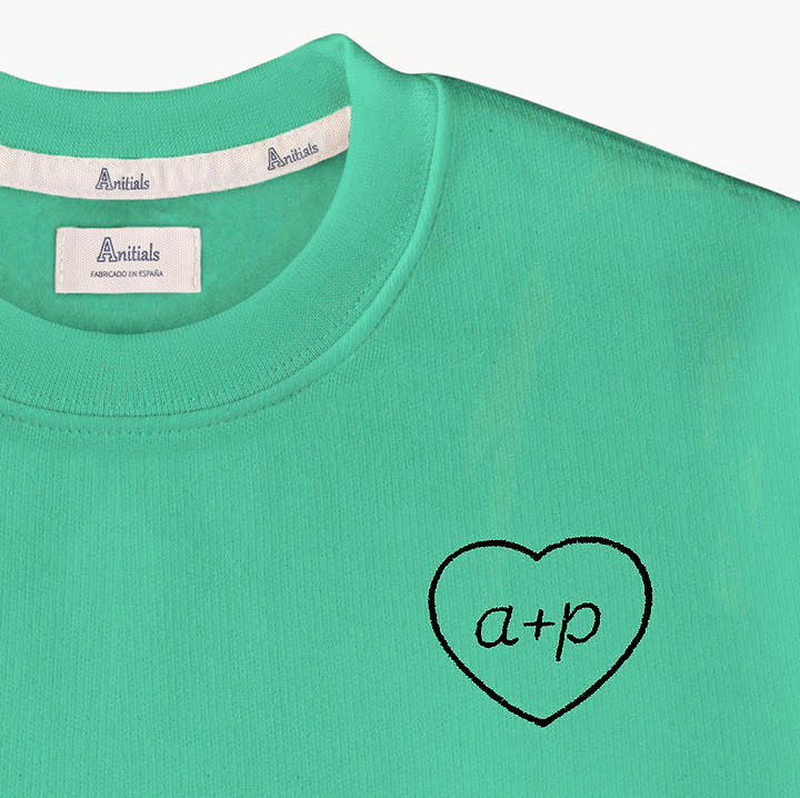 sudadera_green_kelly_corazon_detalle_Anitials_1
