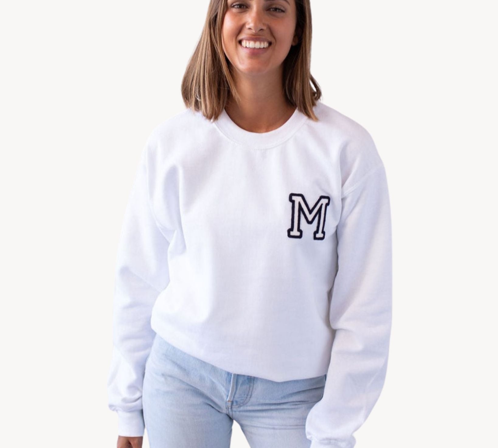 sudadera_blanca_Anitials_26