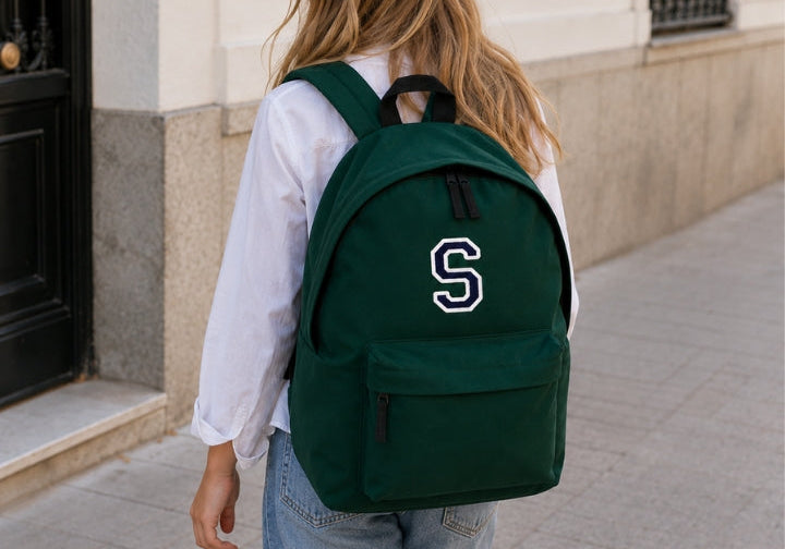 MOCHILA GRANDE VERDE OSCURO |  INICIAL