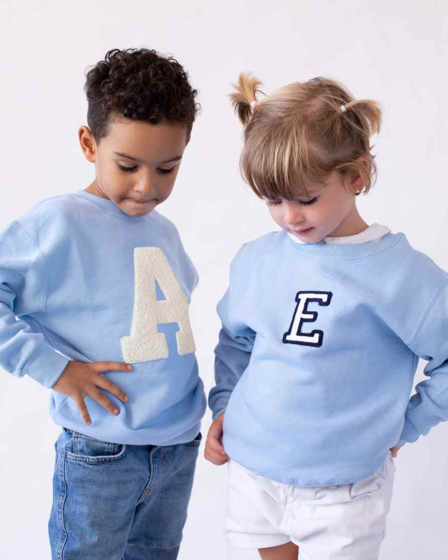 BABIES_KIDS_AND_SUDADERA_LIGHT_BLUE_INICIAL_ANITIALS_1