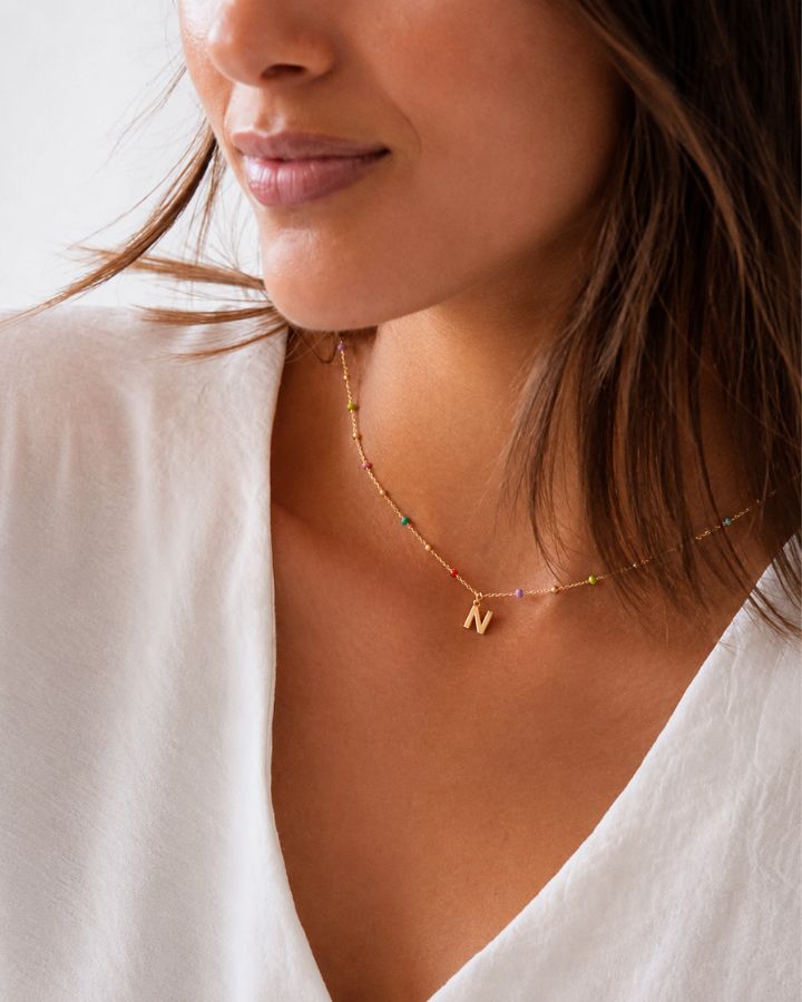 COLLAR BOLITAS MULTICOLOR ORO | INICIALES MINI