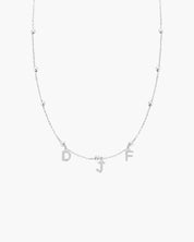 COLLAR_BOLITAS_PLATA_UNA_O_M_S_INICIALES_MINI_ANITIALS_5
