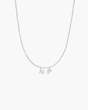 COLLAR_CLASSIC_PLATA_UNA_O_M_S_INICIALES_MINI_ANITIALS