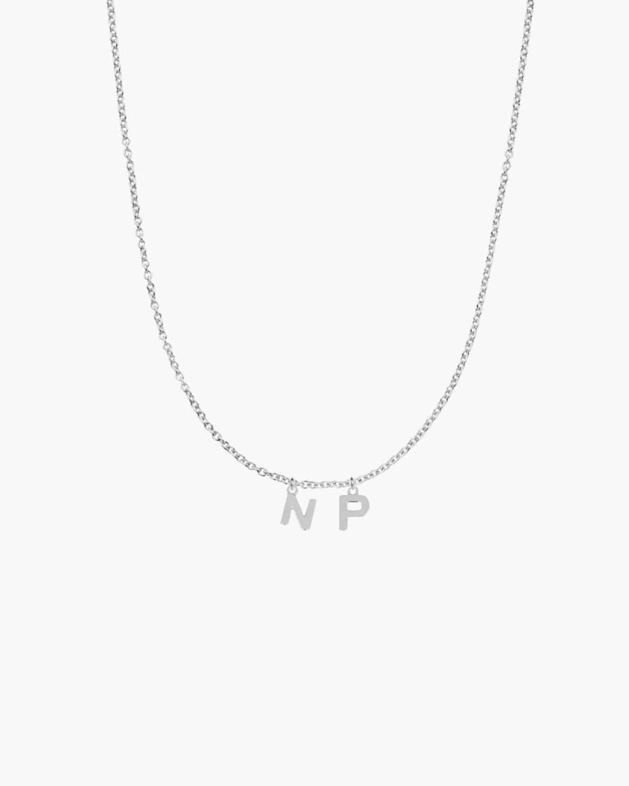 COLLAR_CLASSIC_PLATA_UNA_O_M_S_INICIALES_MINI_ANITIALS