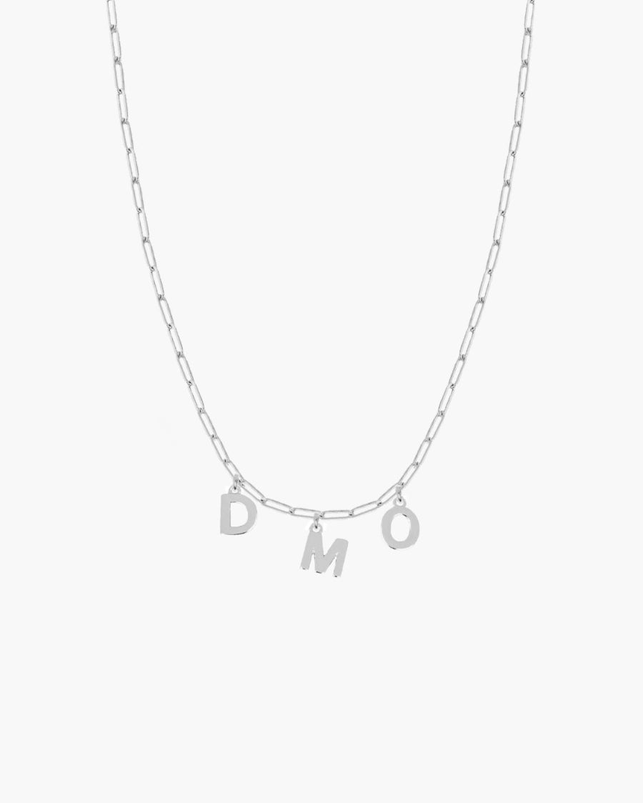 COLLAR_ESLABONES_PLATA_UNA_O_MAS_INICIALES_MINI_ANITIALS_2