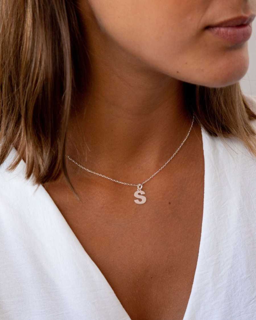 COLLAR_INICIAL_MIDI_PLATA_ANITIALS