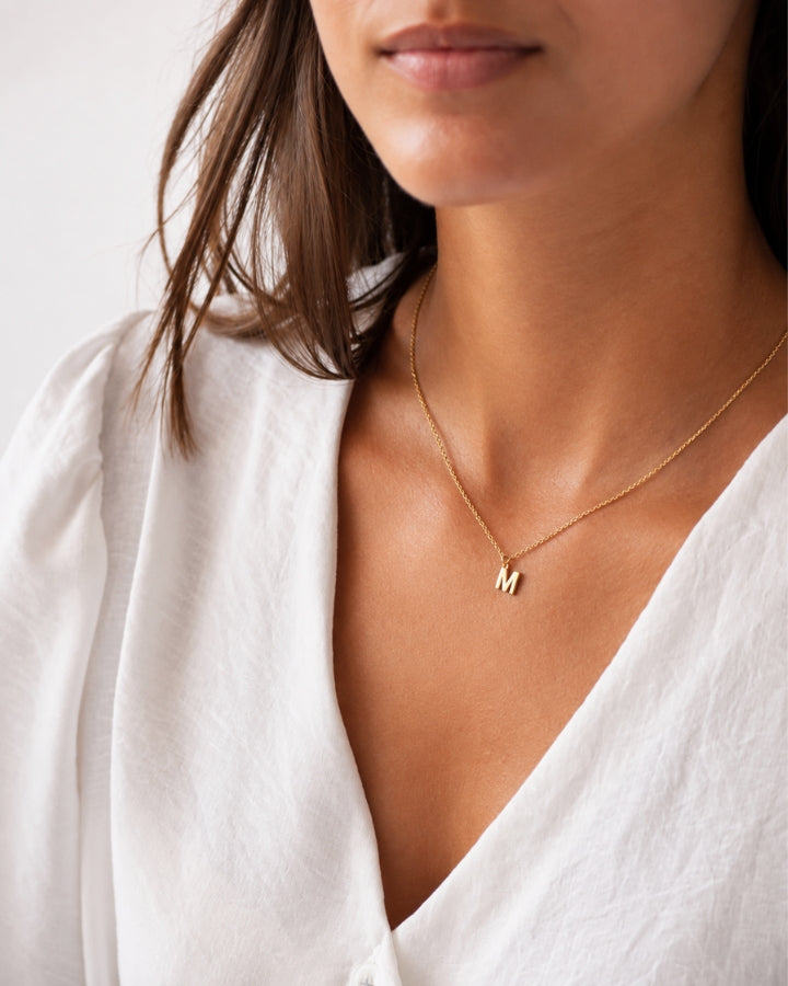 COLLAR INICIAL MINI ORO