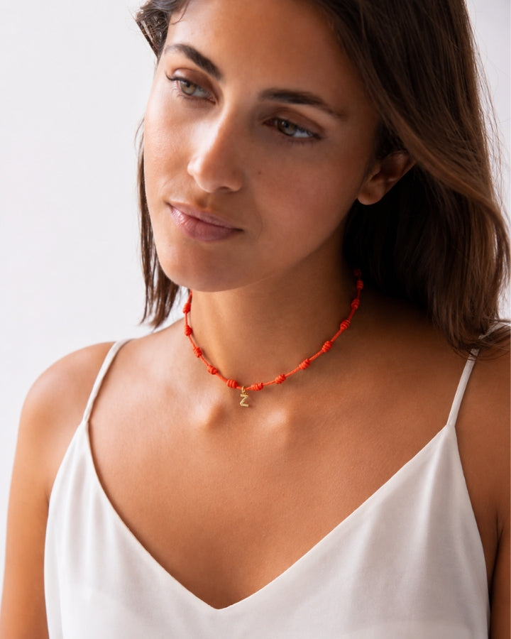 COLLAR NUDOS CORAL | INICIAL