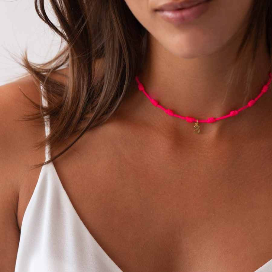COLLAR_NUDOS_FUCSIA_INICIAL_MINI_ANITIALS