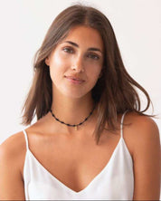 COLLAR_NUDOS_NEGRO_INICIAL_MINI_ANITIALS