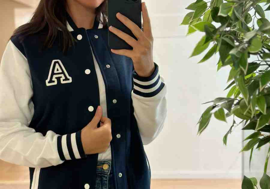 COLLEGE_JACKET_UNISEX_NAVY_BLUE_INICIAL_ANITIALS_1