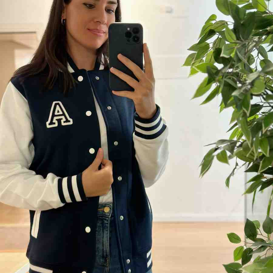 COLLEGE_JACKET_UNISEX_NAVY_BLUE_INICIAL_ANITIALS_1