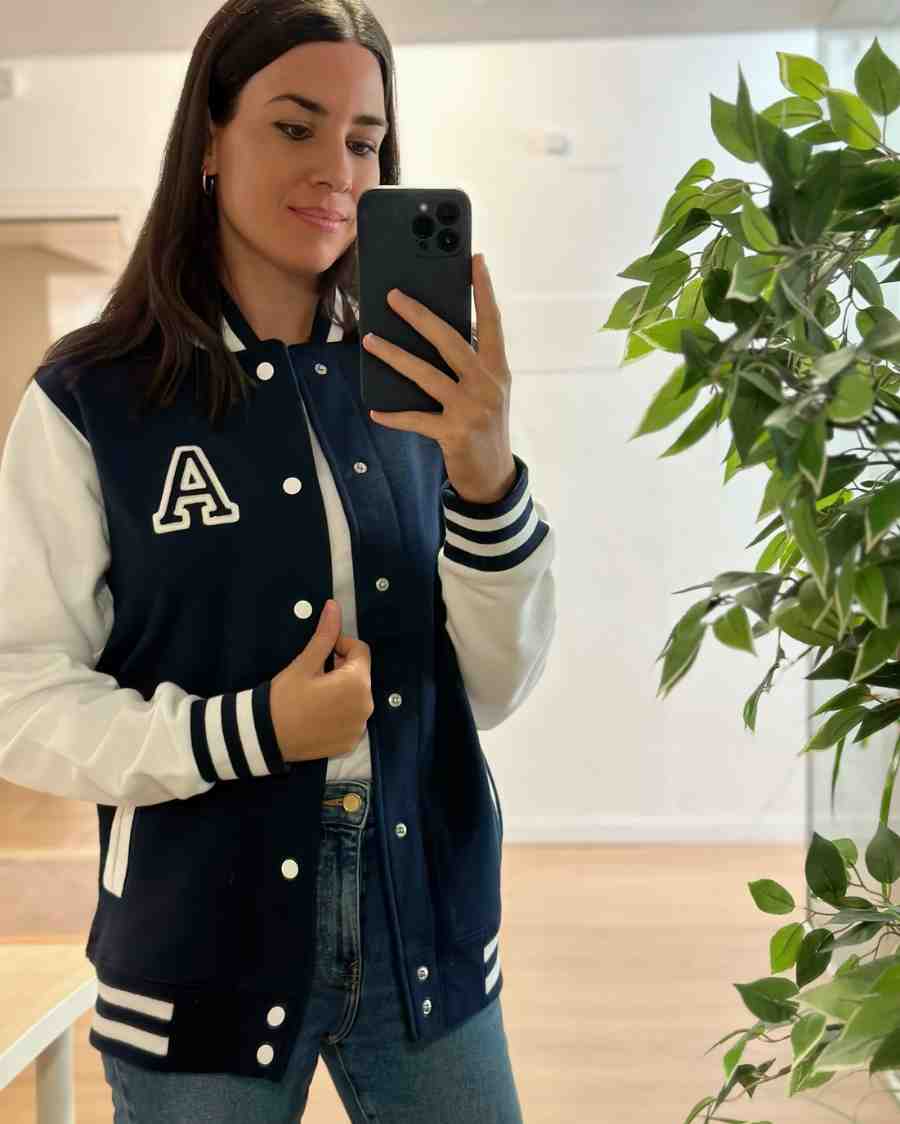 COLLEGE_JACKET_UNISEX_NAVY_BLUE_INICIAL_ANITIALS_1