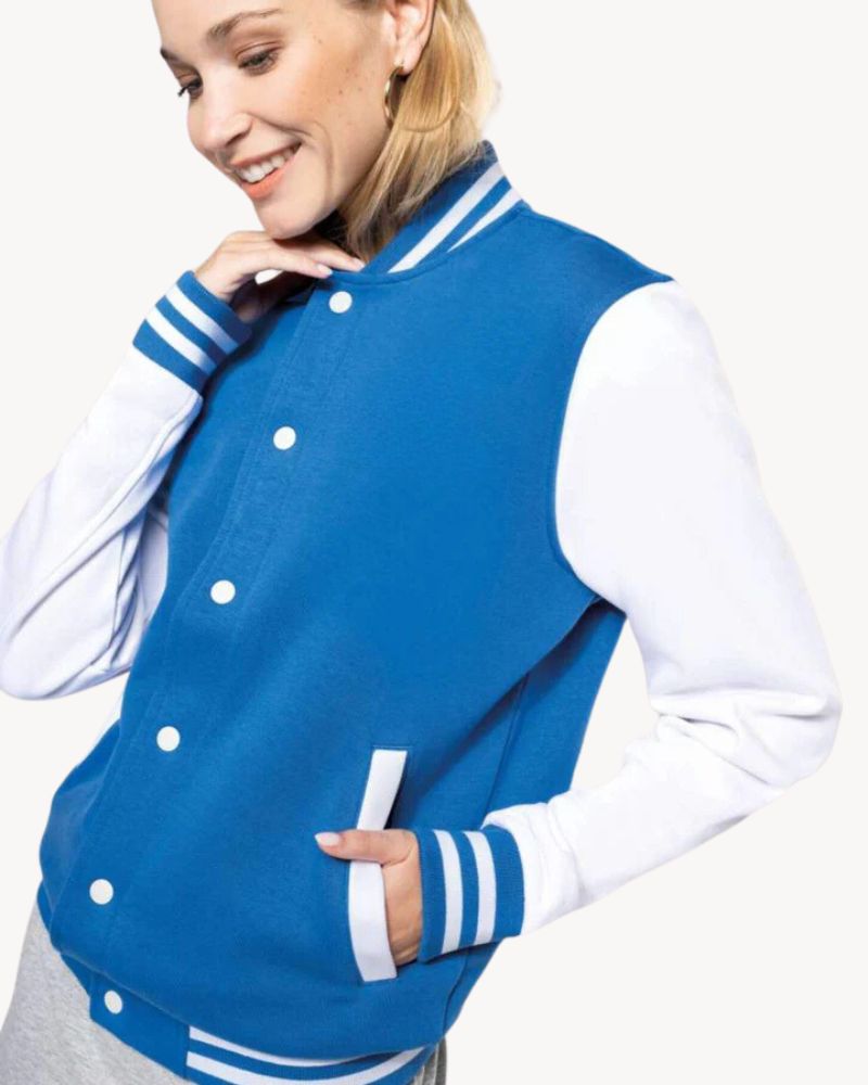 COLLEGE JACKET LIGHT ROYAL BLUE | SIN INICIAL