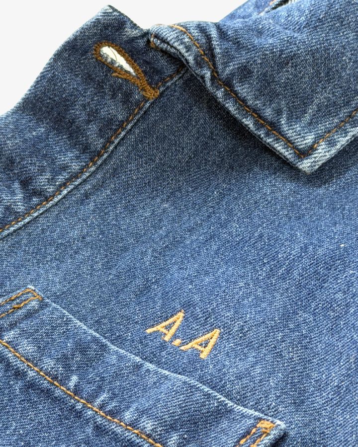 DENIM JACKET | BORDADO MINIMALISTA