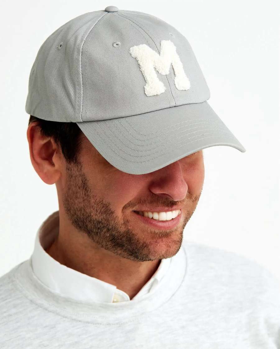 GORRA GREY | INICIAL 3