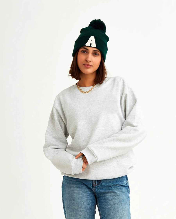 GORRO BORLA VERDE OSCURO | INICIAL