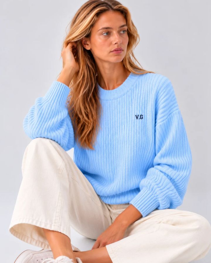 JERSEY AZUL CLARO | BORDADO MINIMALISTA