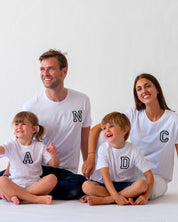 PACK DE 2: CAMISETAS INICIAL | 1 ADULTO + 1 KID