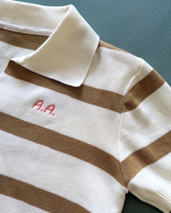 POLO PUNTO RAYAS BEIGE | BORDADO PERSONALIZADO