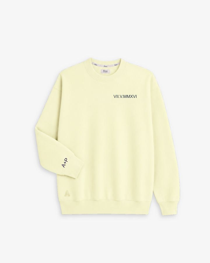 SUDADERA AMARILLO PASTEL | BORDADO FECHA Y PUÑO