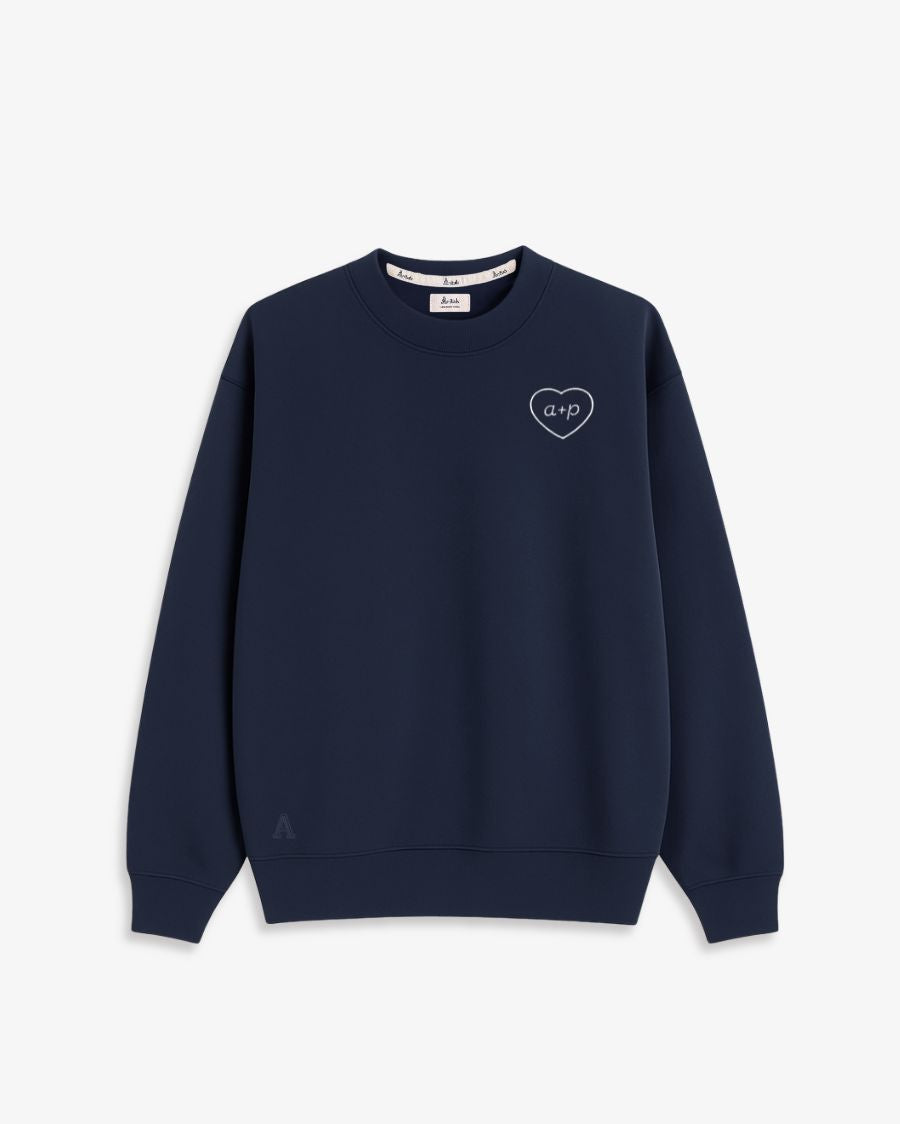 SUDADERA AZUL MARINO | BORDADO CORAZÓN