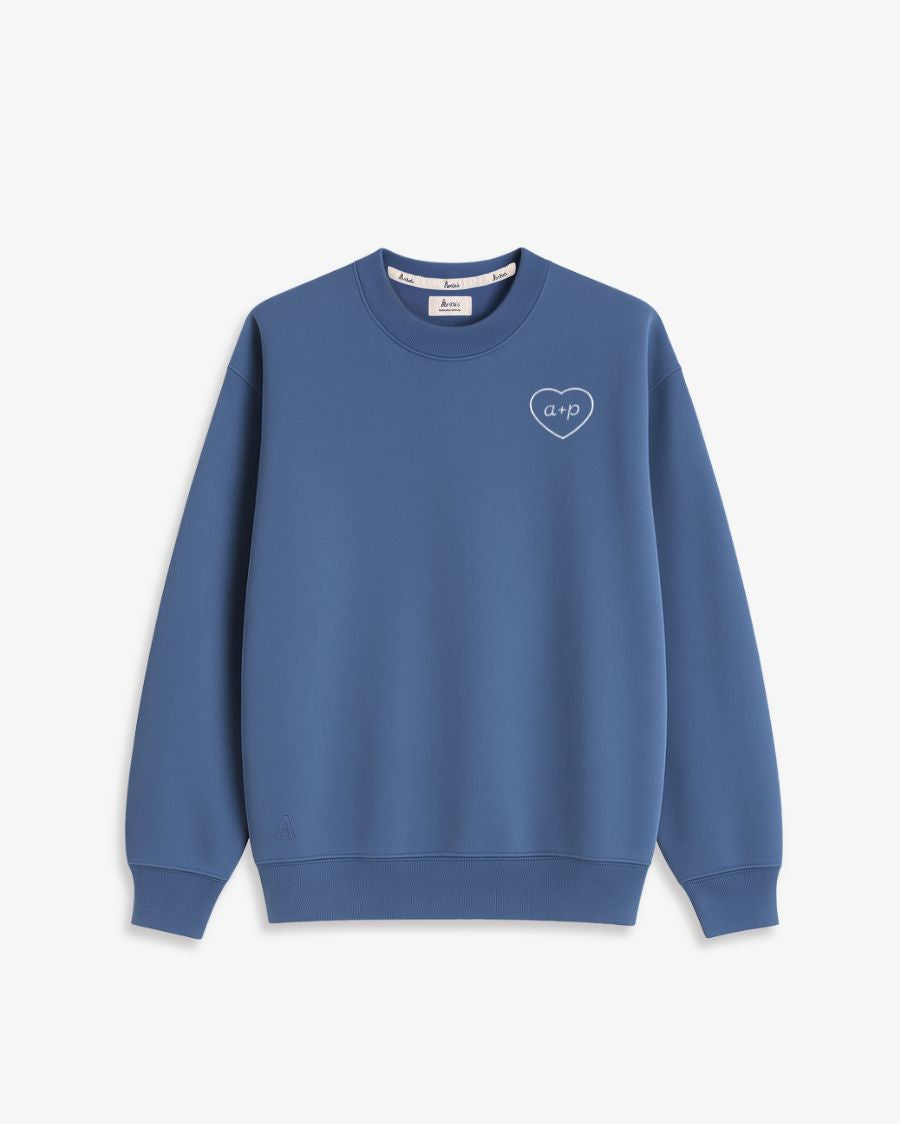 SUDADERA AZUL OCÉANO | BORDADO CORAZÓN