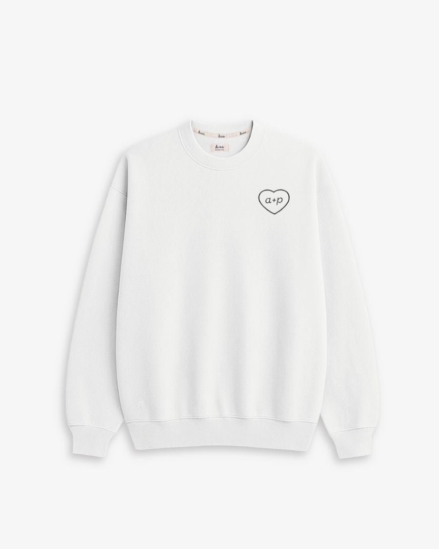 SUDADERA BLANCA | BORDADO CORAZÓN