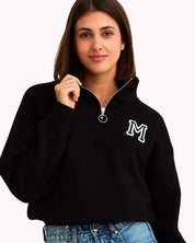 SUDADERA_CROP-ZIPPER_BLACK_INICIAL_ANITIALS_3