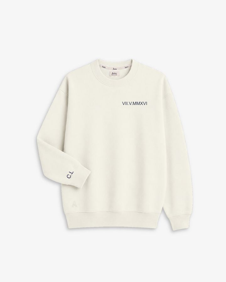 SUDADERA OFF WHITE | BORDADO FECHA Y PUÑO