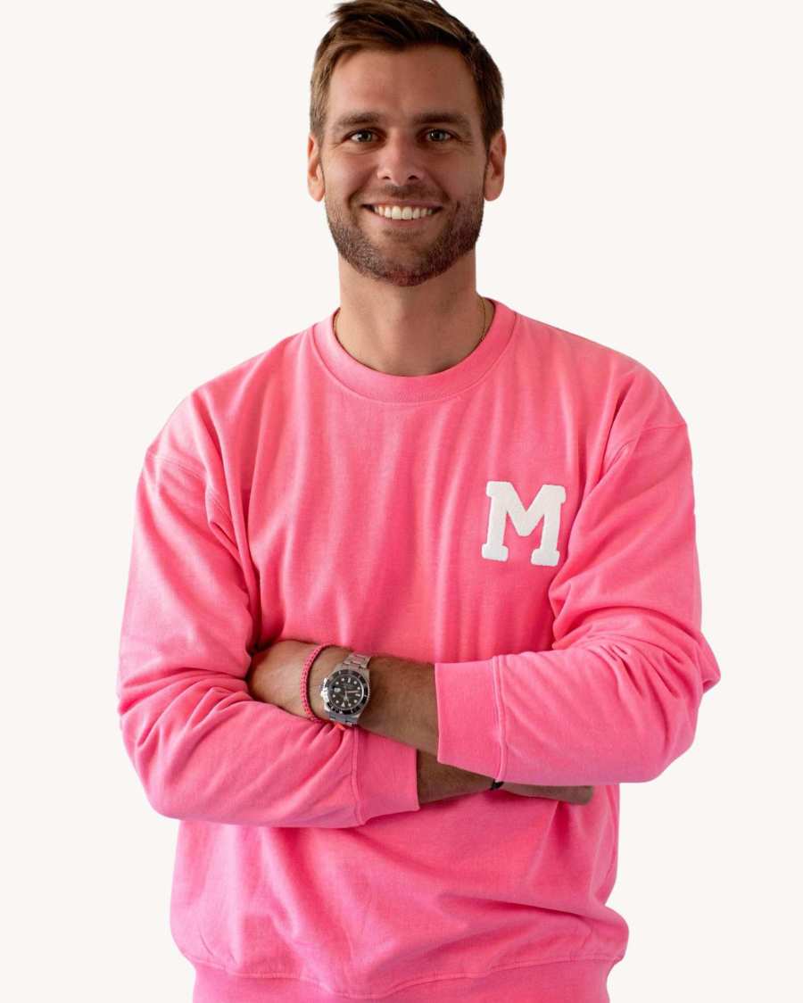 SUDADERA_UNISEX_FUCHSIA_INICIAL_ANITIALS_3