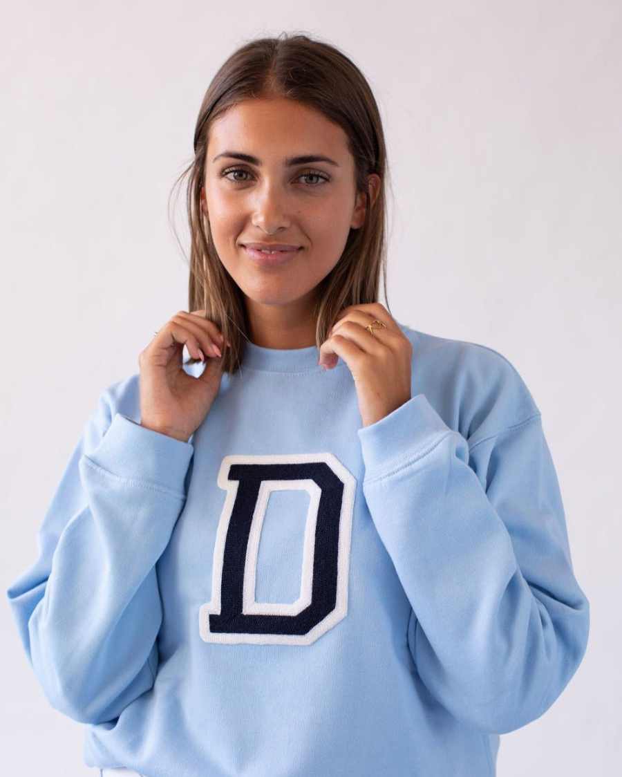 SUDADERA_UNISEX_LIGHT_BLUE_INICIAL_ANITIALS_6