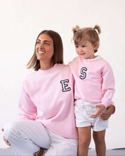 SUDADERA_UNISEX_LIGHT_PINK_INICIAL_ANITIALS_11
