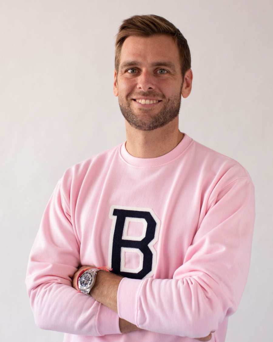 SUDADERA_UNISEX_LIGHT_PINK_INICIAL_ANITIALS_13