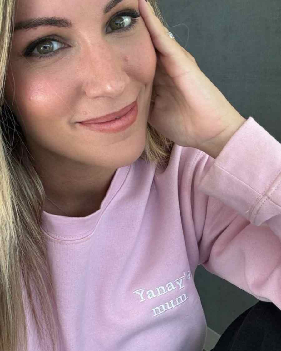 SUDADERA_UNISEX_LIGHT_PINK_PERSONALIZADA_ANITIALS_4