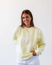 SUDADERA_UNISEX_LIGHT_YELLOW_INICIAL_ANITIALS_4