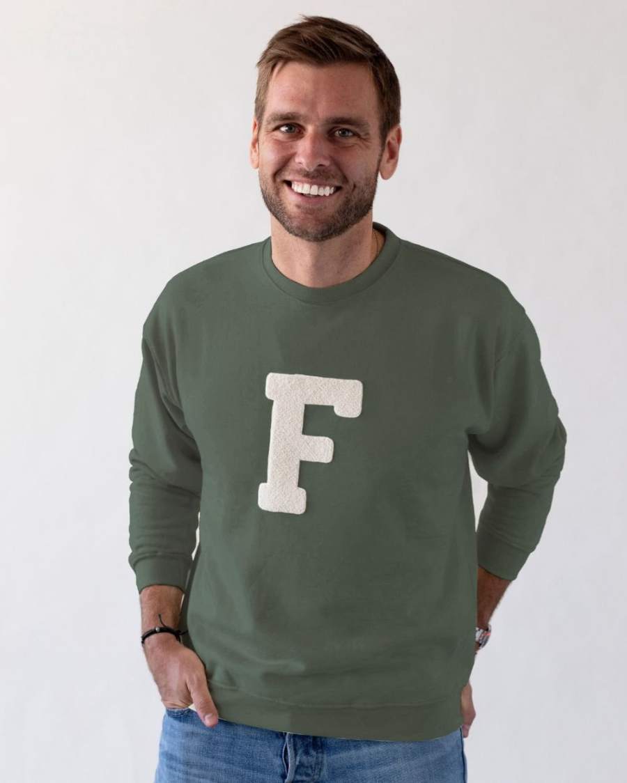 SUDADERA_UNISEX_OLIVE_GREEN_INICIAL_ANITIALS_3