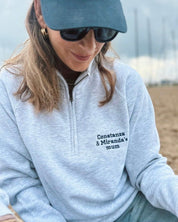 SUDADERA ZIPPER UNISEX GREY | PERSONALIZADA