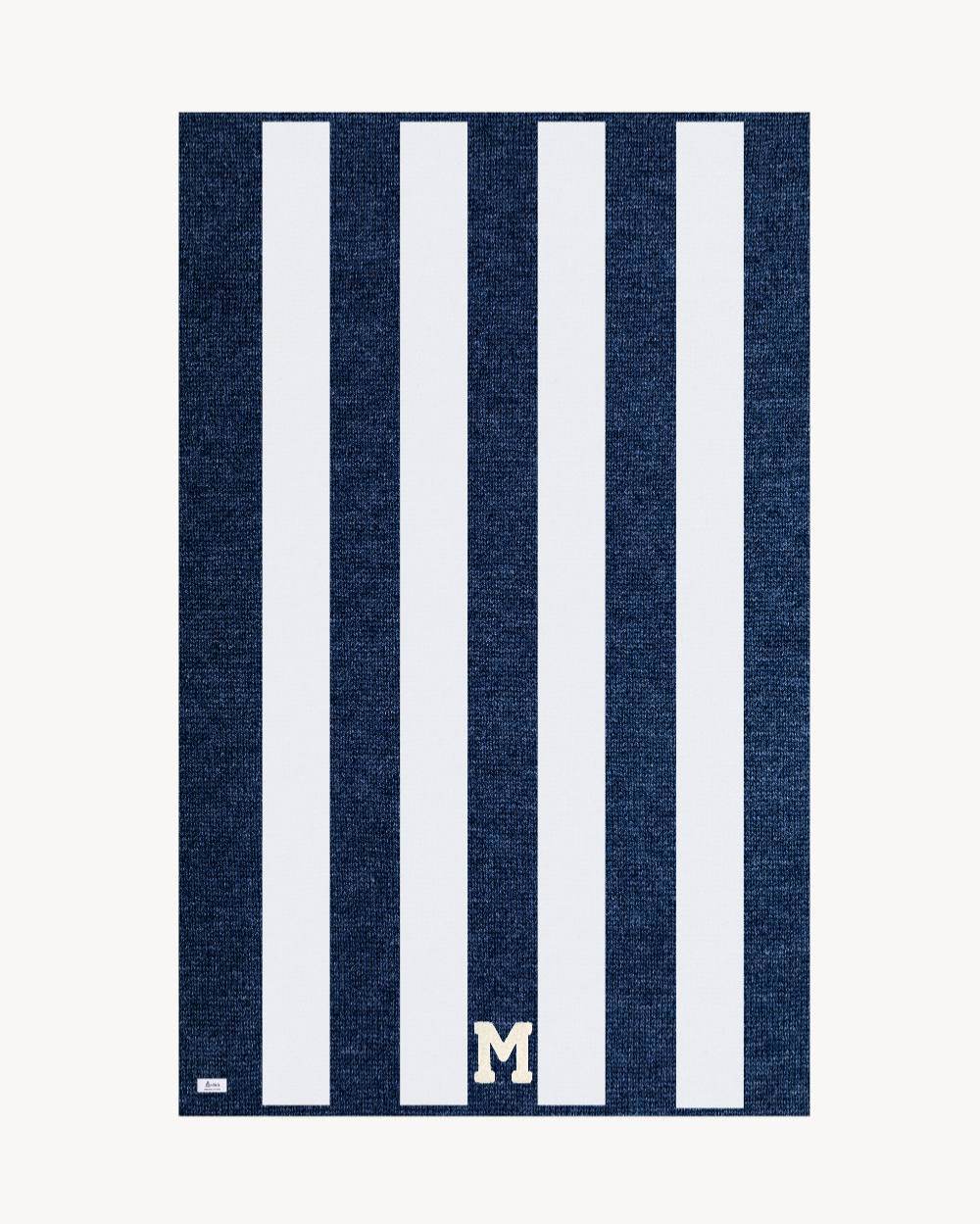 TOALLA RAYAS AZUL MARINO | UNA O MÁS INICIALES MINI