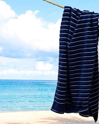 TOALLA RAYAS HORIZONTALES AZUL MARINO | UNA O MÁS INICIALES GRANDES