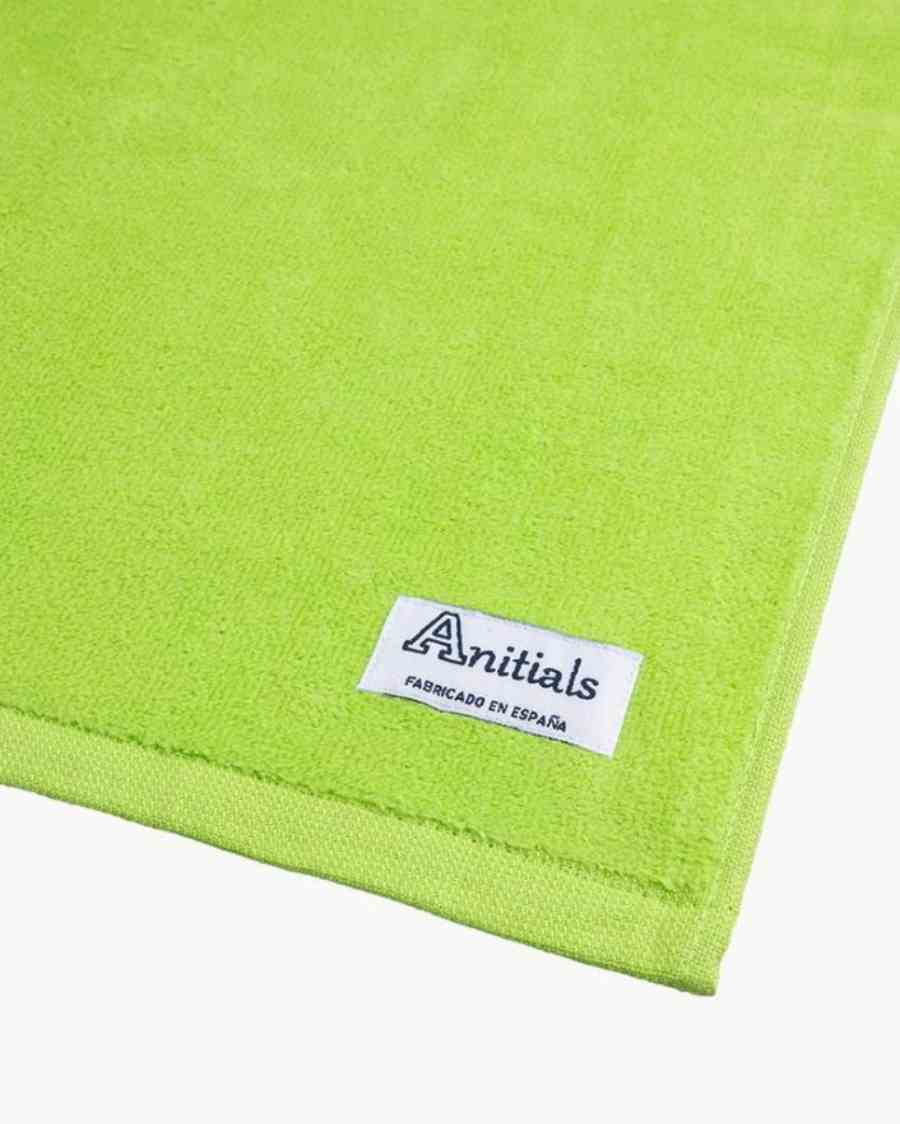 TOALLA_VERDE_PISTACHO_UNA_O_MAS_INICIALES_GRANDES_ANITIALS_3