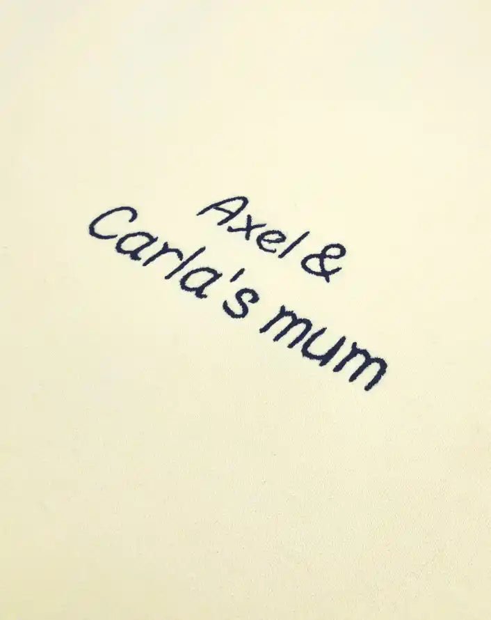 bordado_sudadera_light_yellow_Anitials