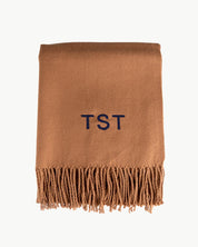 bufanda_camel_bordado_Anitials_2