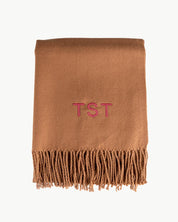 bufanda_camel_bordado_Anitials_3