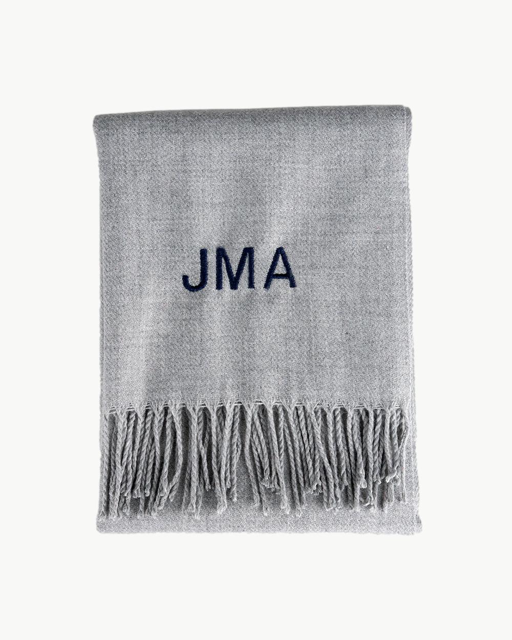 bufanda_gris_Anitials_2
