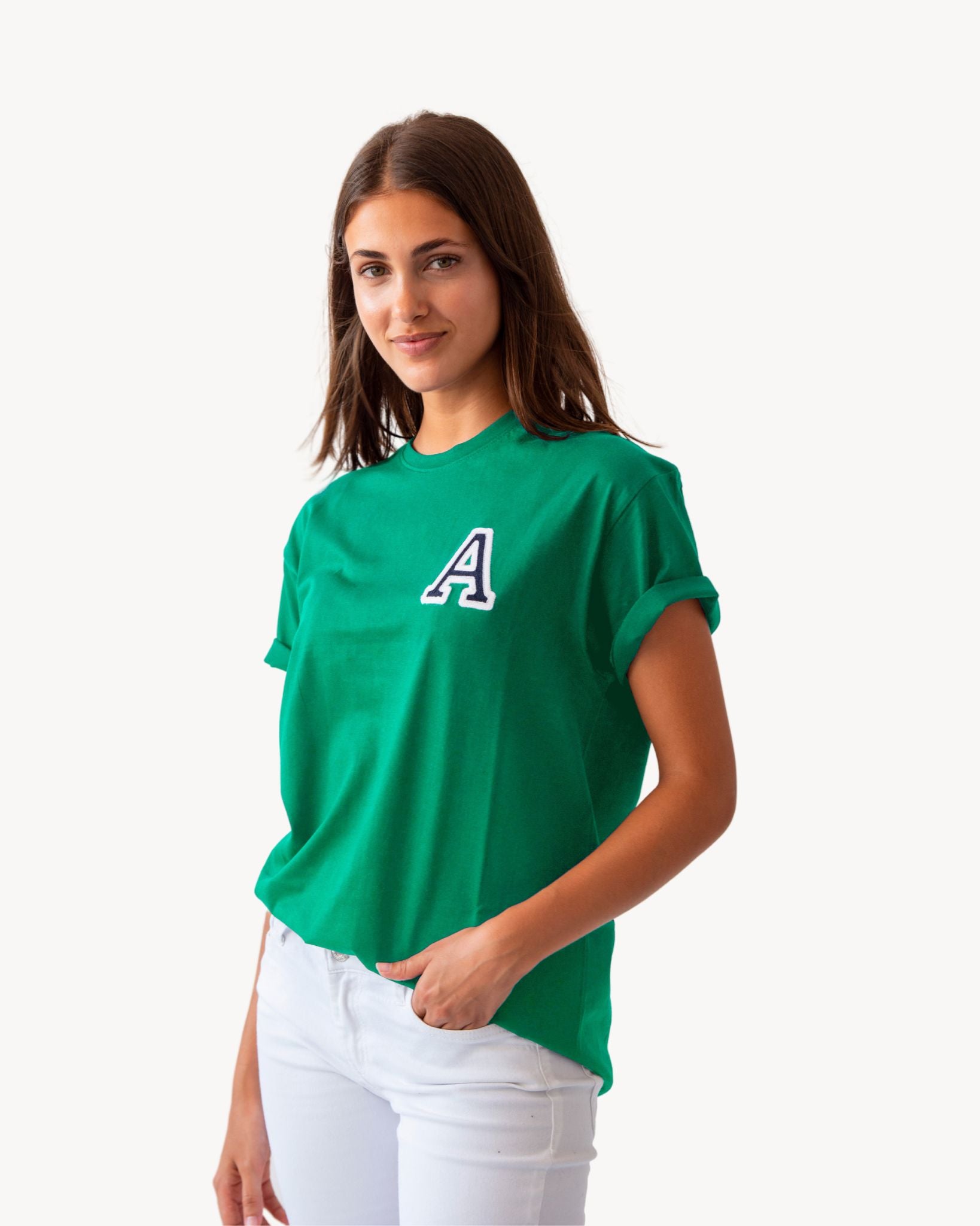 camiseta_kelly_green_inicial_Anitials