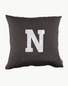 cojin_gris_lentejuelas_Anitials_2