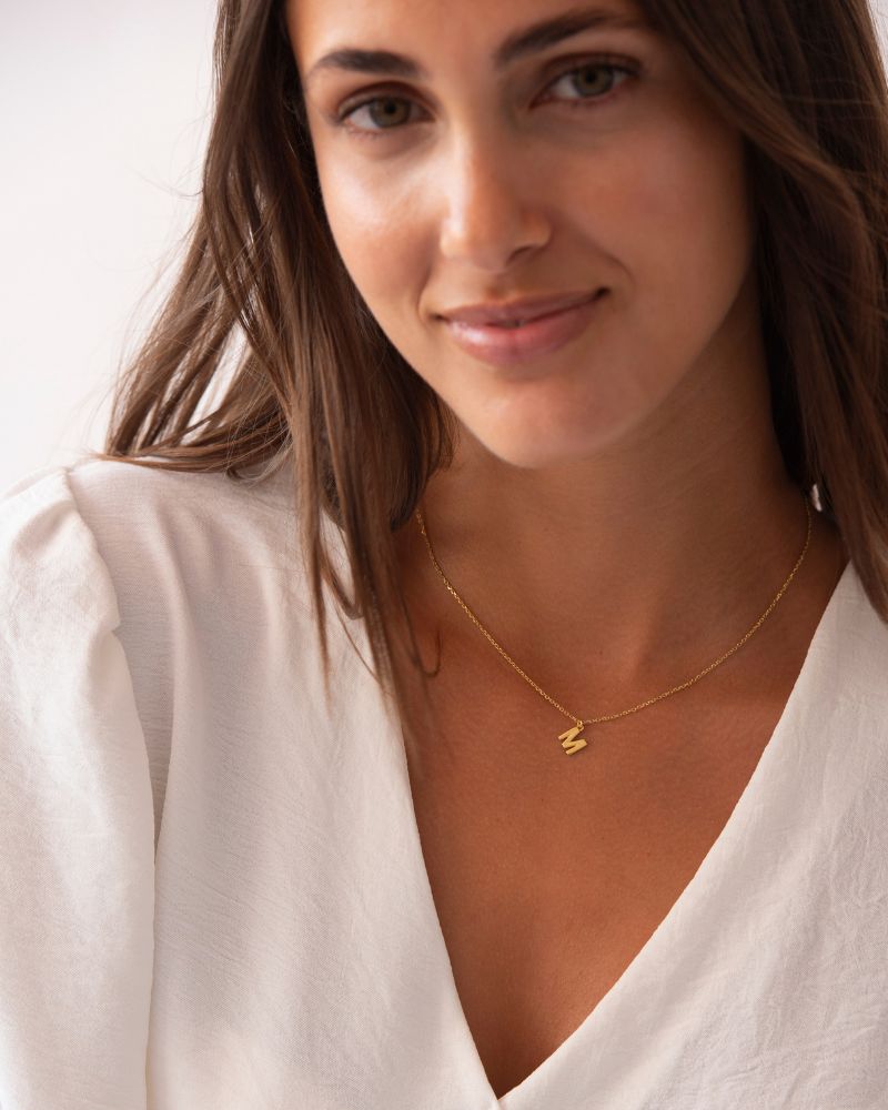 collar_inicial_mini_oro_Anitials