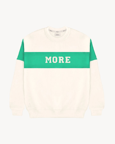 SUDADERA VARSITY OFF WHITE/KELLY GREEN | INICIALES MICRO TEXTO