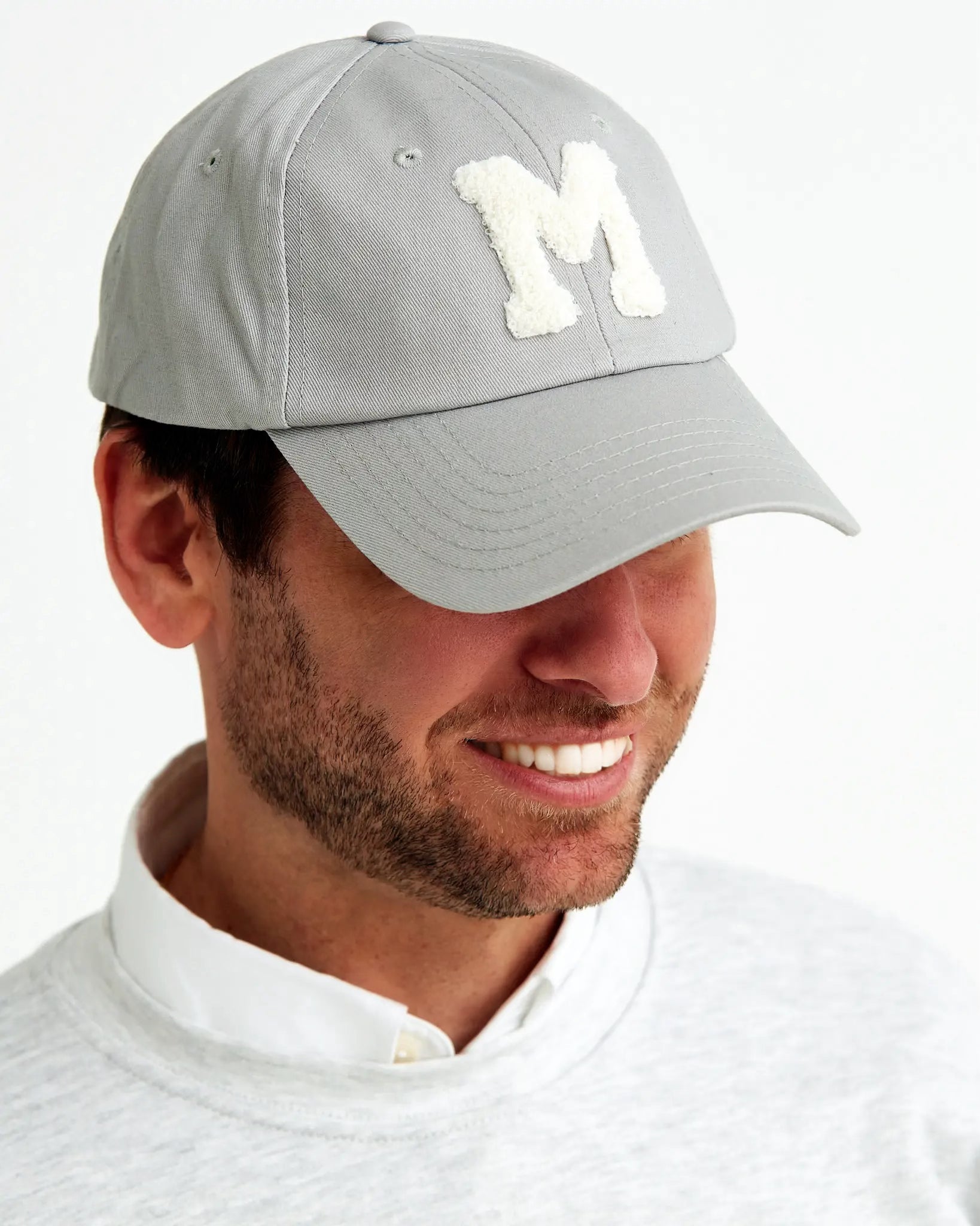 gorra_gris_Anitials_1